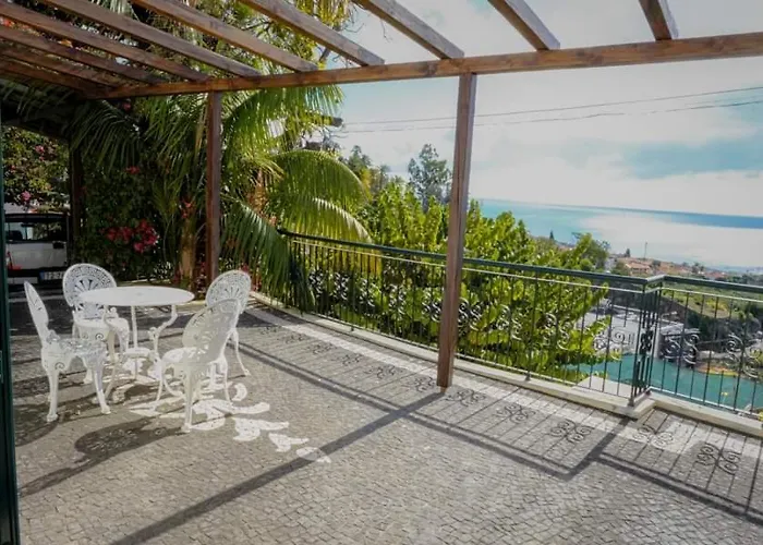 Granny's House View פונשל